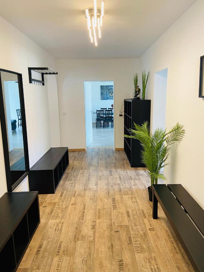 Generous Apartment I 7 Beds I 110 Sqm I Fast Internet Paderborn Kültér fotó